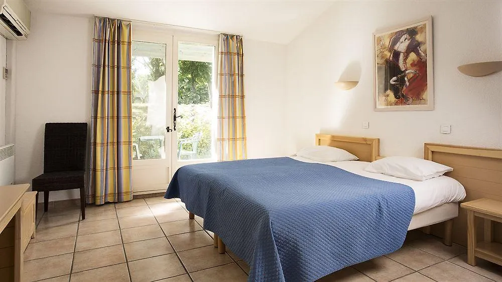 **** Resort Sowell Family Les Amandiers Arles France
